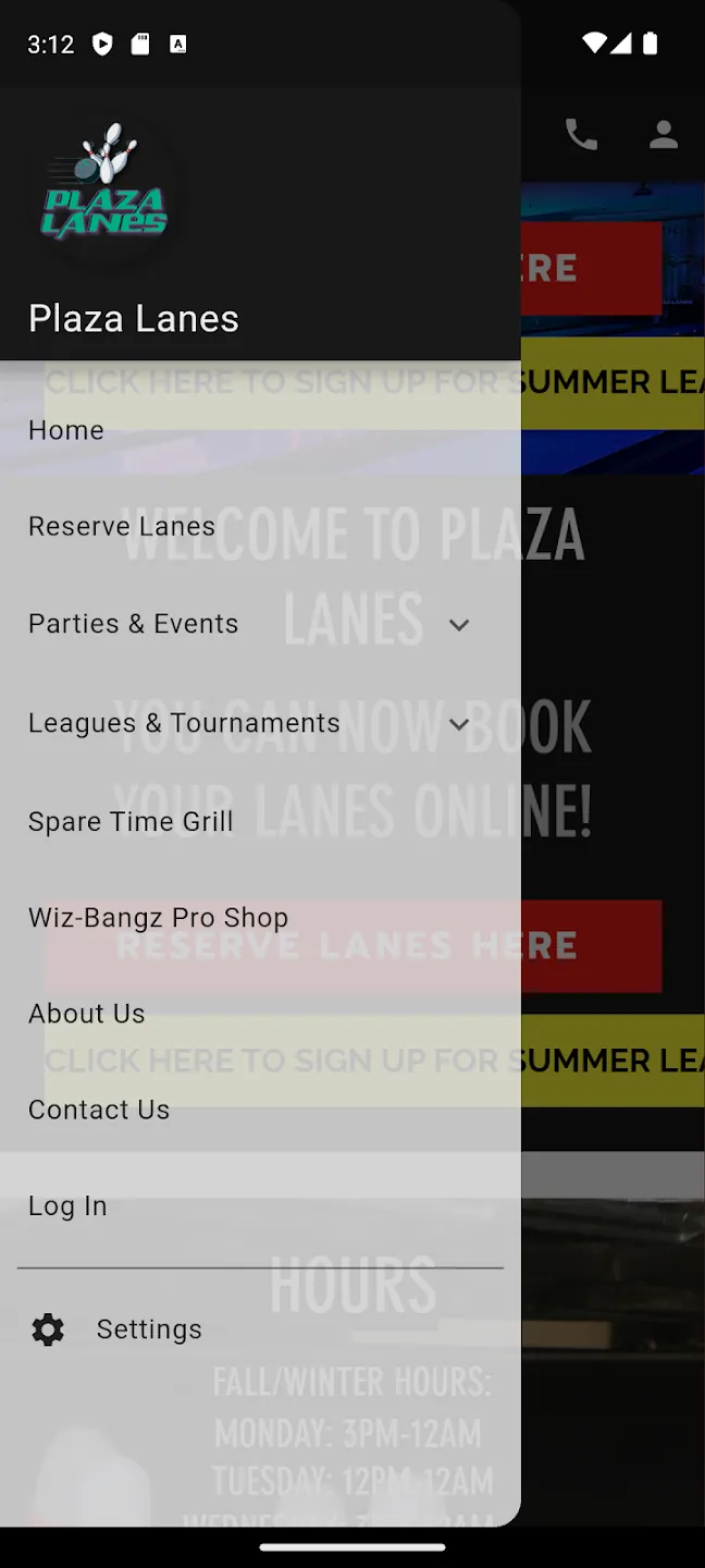 Een afbeelding met een schermafbeelding van de Plaza Lanes app die we van de Plaza Lanes website maakten